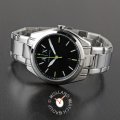 Stainless steel quartz watch with date Collection Printemps-Eté Armani Exchange